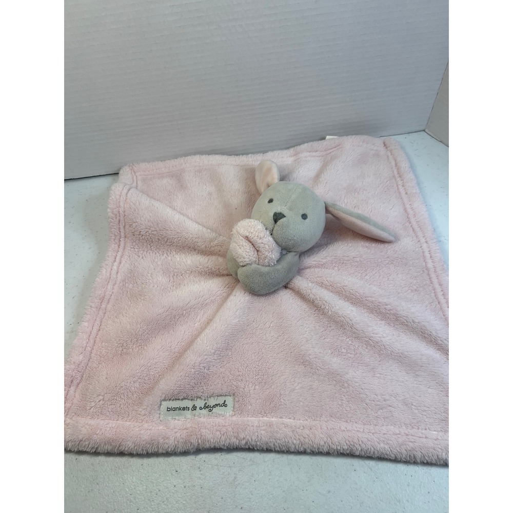Blankets & Beyond Pink Security Blanket Grey Bunny Holding Heart Lovey Plush 13"